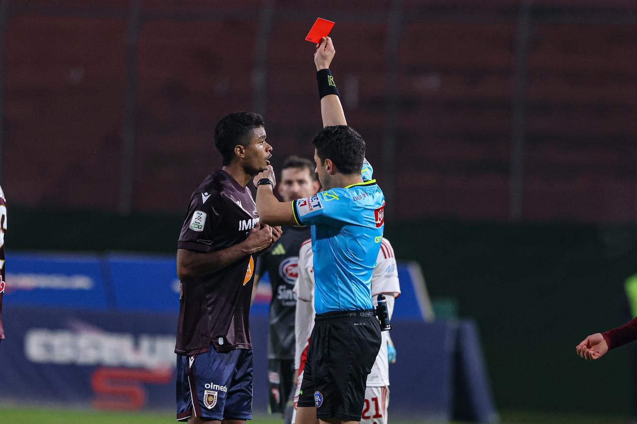 Mantova-Reggiana: annullato un gol a Gondo, la squadra non molla ed espugna il Martelli: l’analisi della partita