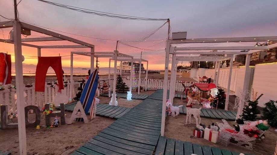 Natale in spiaggia a Follonica, ci provano due stabilimenti: «Avremo ombrelloni e lettini»<br type="_moz" />