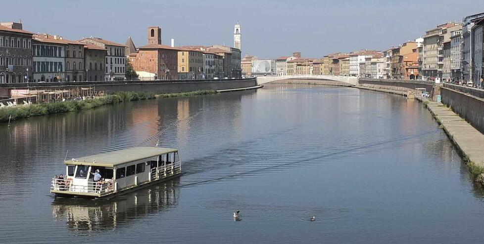 
	Un battello sull'Arno

