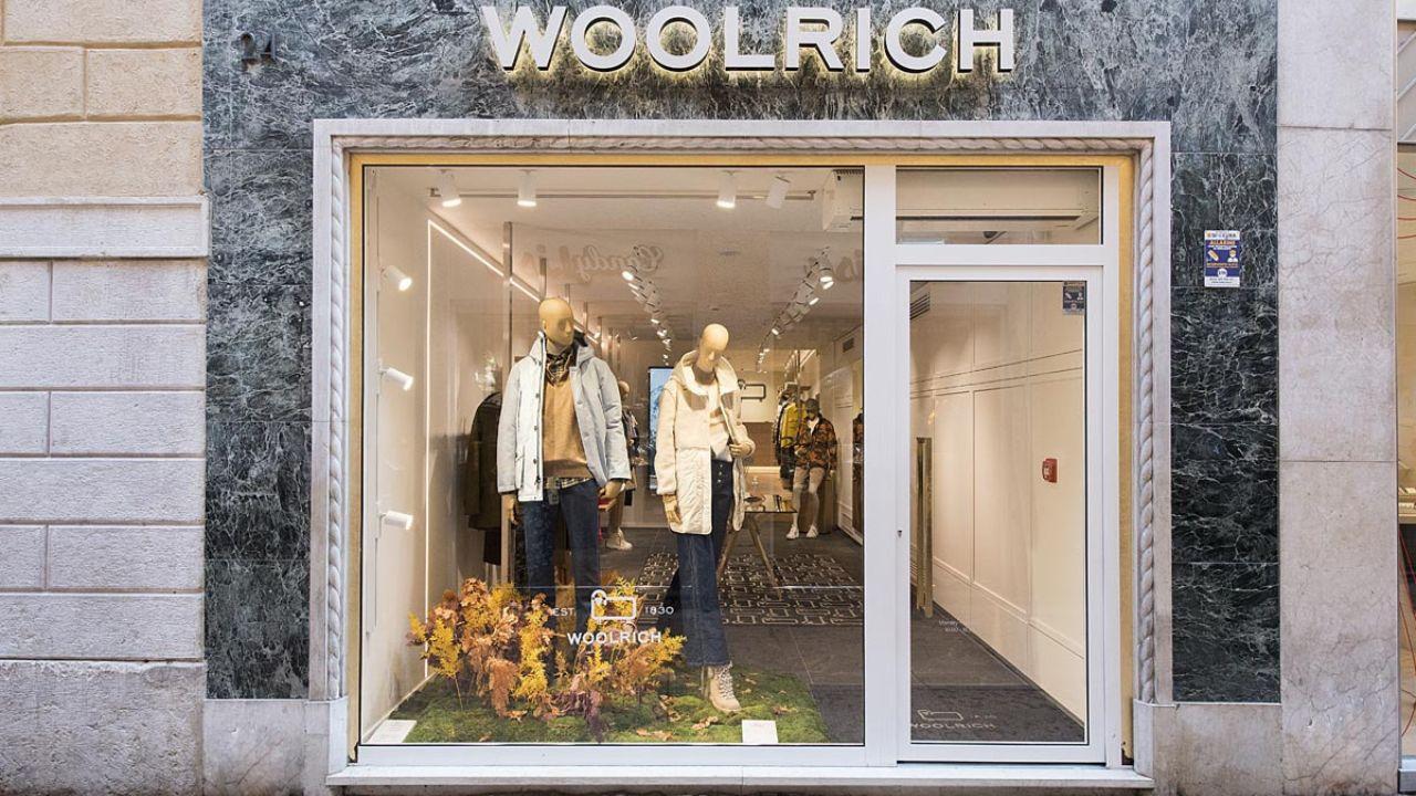 Woolrich ha comunicato di voler chiudere due sedi a Bologna e Milano (foto Fisascat)