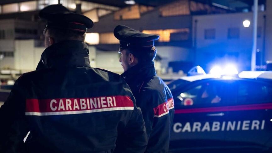 Sul posto i carabinieri (foto d'archivio)
