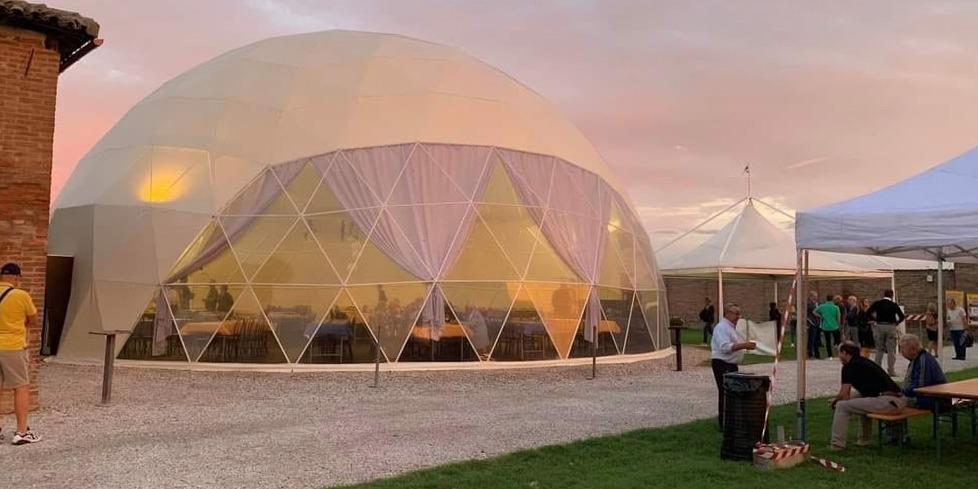 Cupola abusiva nella villa di Diamantina, ordinato lo smontaggio immediato