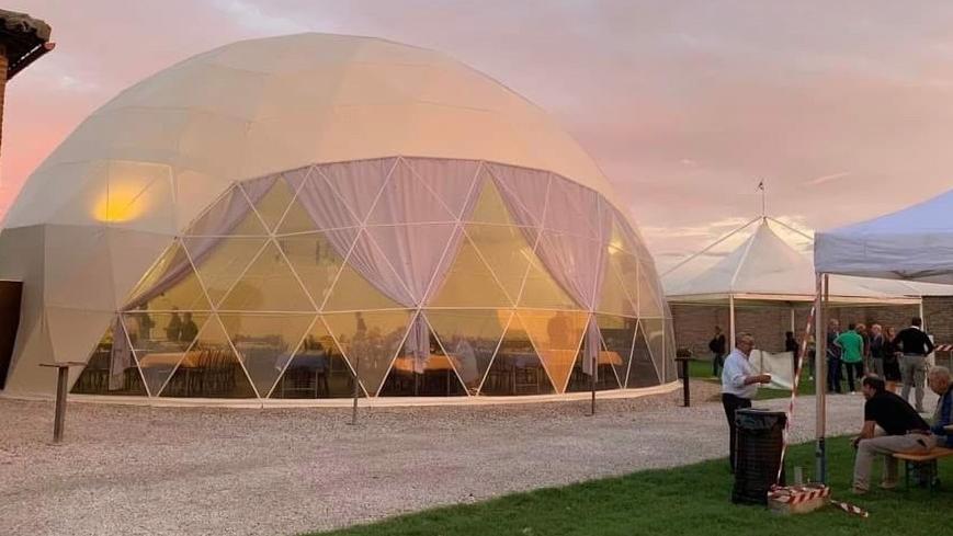 Cupola abusiva nella villa di Diamantina, ordinato lo smontaggio immediato