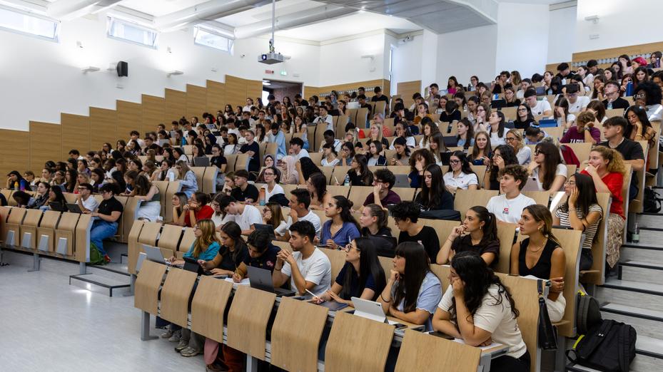 Medicina, bocciature di massa: altro test a Ferrara