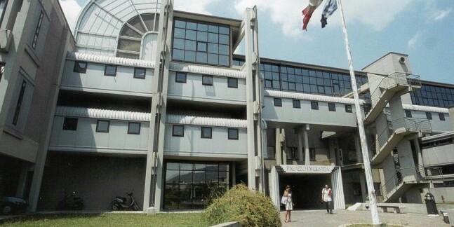 
	Il palazzo di giustizia

