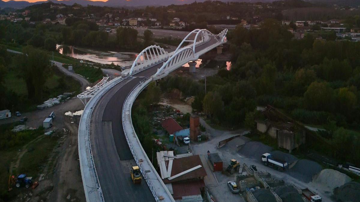 Lucca, il 24 dicembre transitabile il ponte sul Serchio