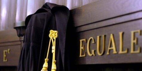 Ferrara, rapine per pagare debiti di droga. Nessuna estorsione ai complici