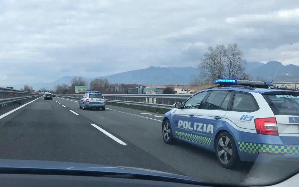 
	Sulla Fi-Pi-Li &egrave; intervenuta la polizia stradale (foto d'archivio)

