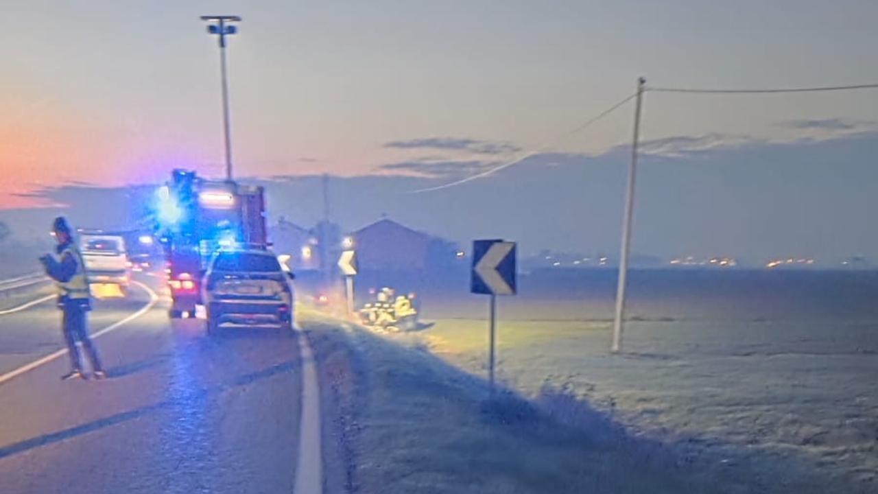 Esce di strada in curva a Medolla: 59enne portato in ospedale con l’elisoccorso