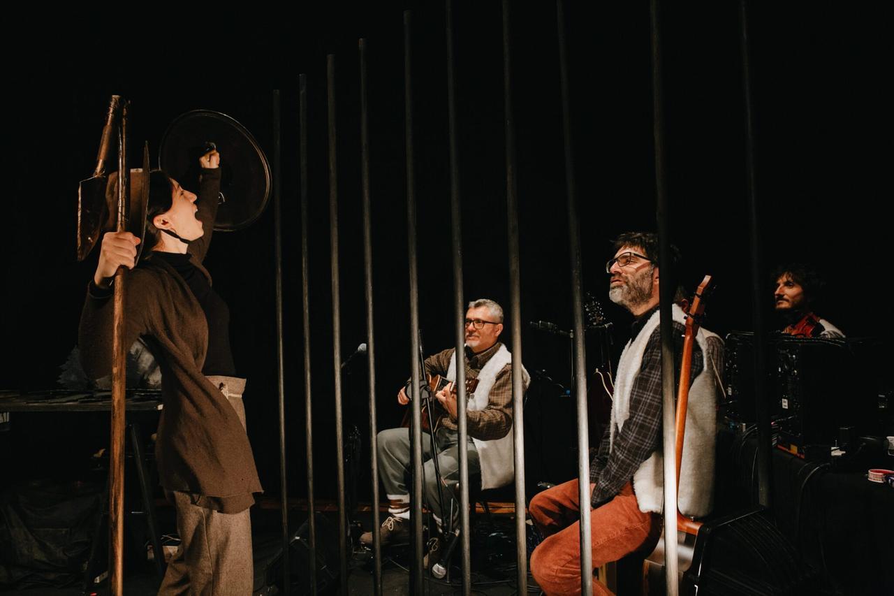 In arte son Chisciottə, in scena a Fabbrico lo spettacolo che reinventa il capolavoro di Cervantes