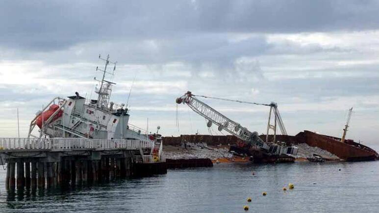 Massa, conto alla rovescia per la Guang Rong: entro Natale potrebbe sparire<br type="_moz" />