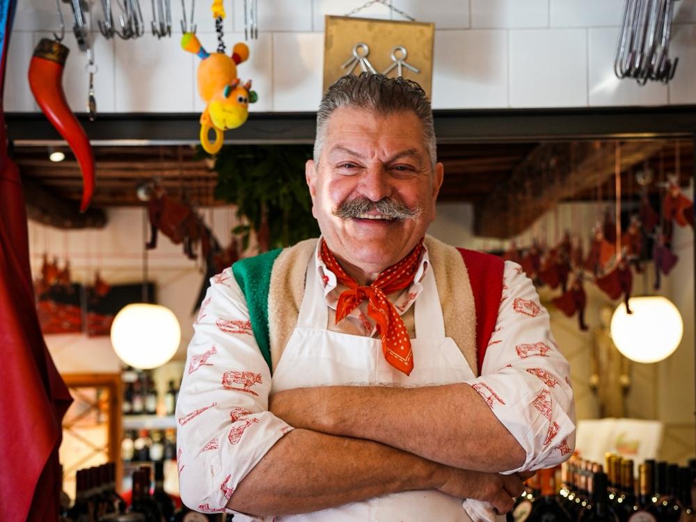 
	Dario Cecchini, macellaio di Panzano in Chianti

