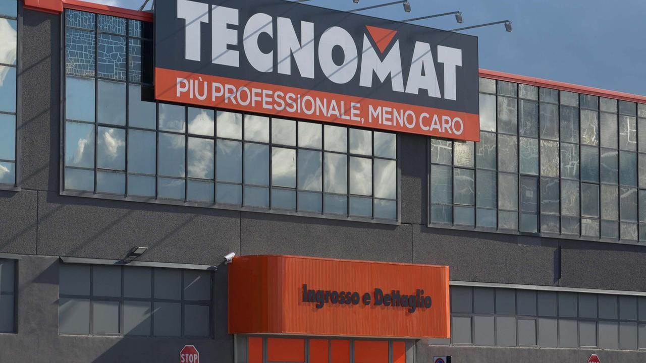 Olbia, il negozio Tecnomat riapre dopo oltre due mesi