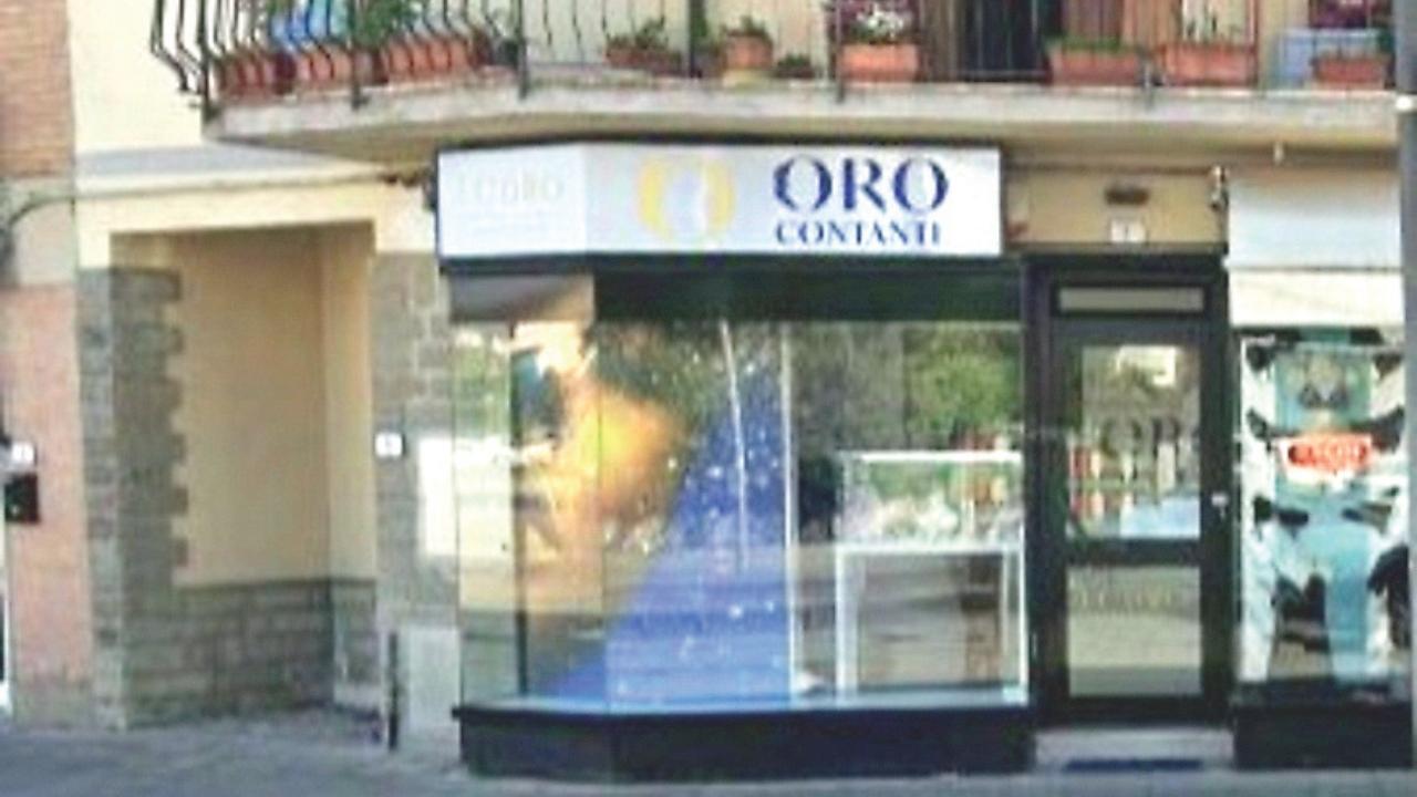 
	ll compro oro preso di mira dai ladri&nbsp;

