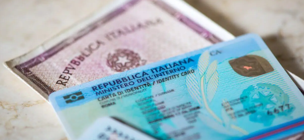 Carta d’identità a vita per gli over 70: ecco cosa cambia