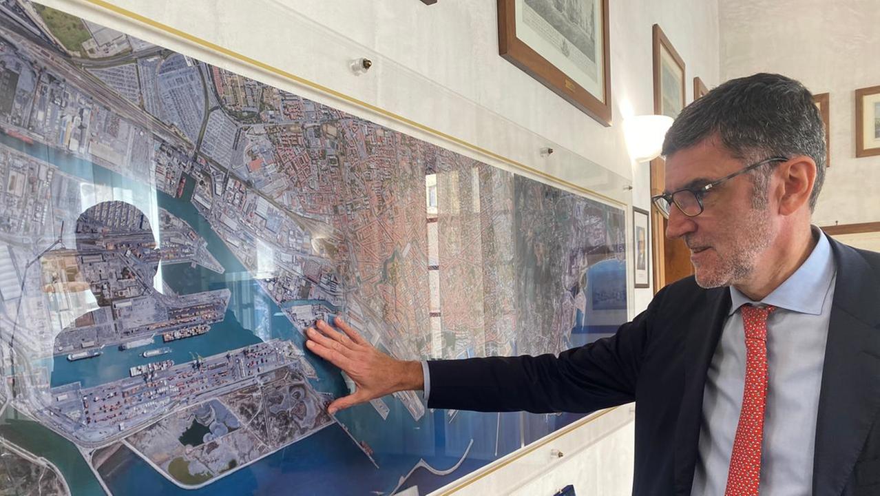 Gariglio e un'immagine dello scalo toscano