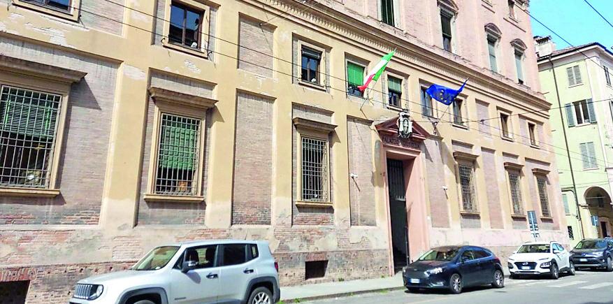 Ex carabiniere può uscire dal carcere dopo sei mesi: non aveva maltrattato moglie e figlia