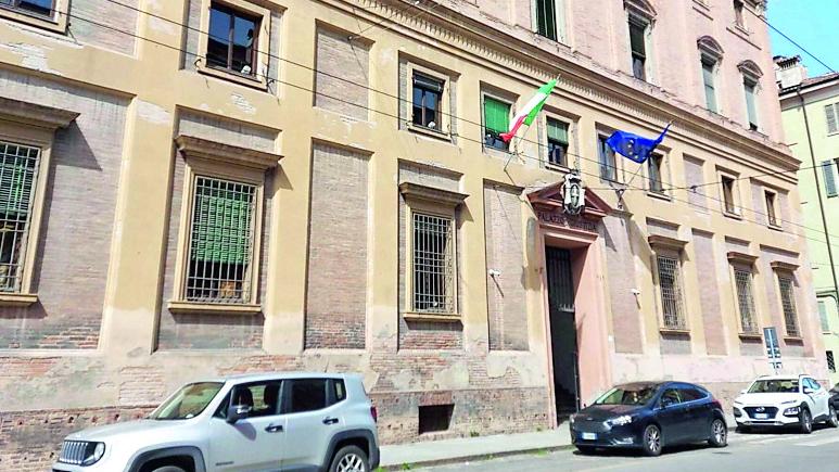 Ex carabiniere può uscire dal carcere dopo sei mesi: non aveva maltrattato moglie e figlia