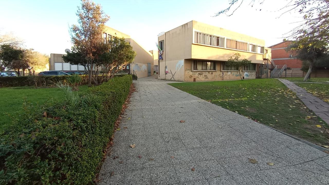 Raid vandalico nella scuola media