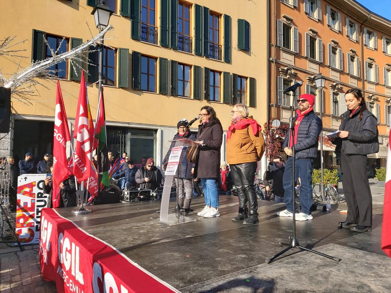 Manifattura San Maurizio, l’azienda del gruppo Max Mara apre al confronto con le sarte in sciopero