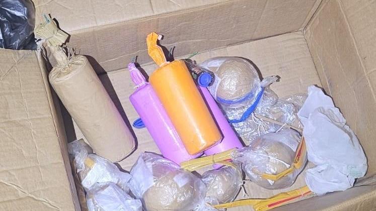 Firenze, aveva un arsenale di bombe carta nel garage: arrestato 37enne a Bagno a Ripoli