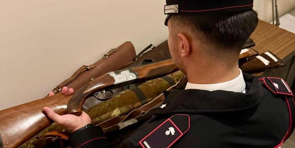 
	Fucili ritirati dai carabinieri

