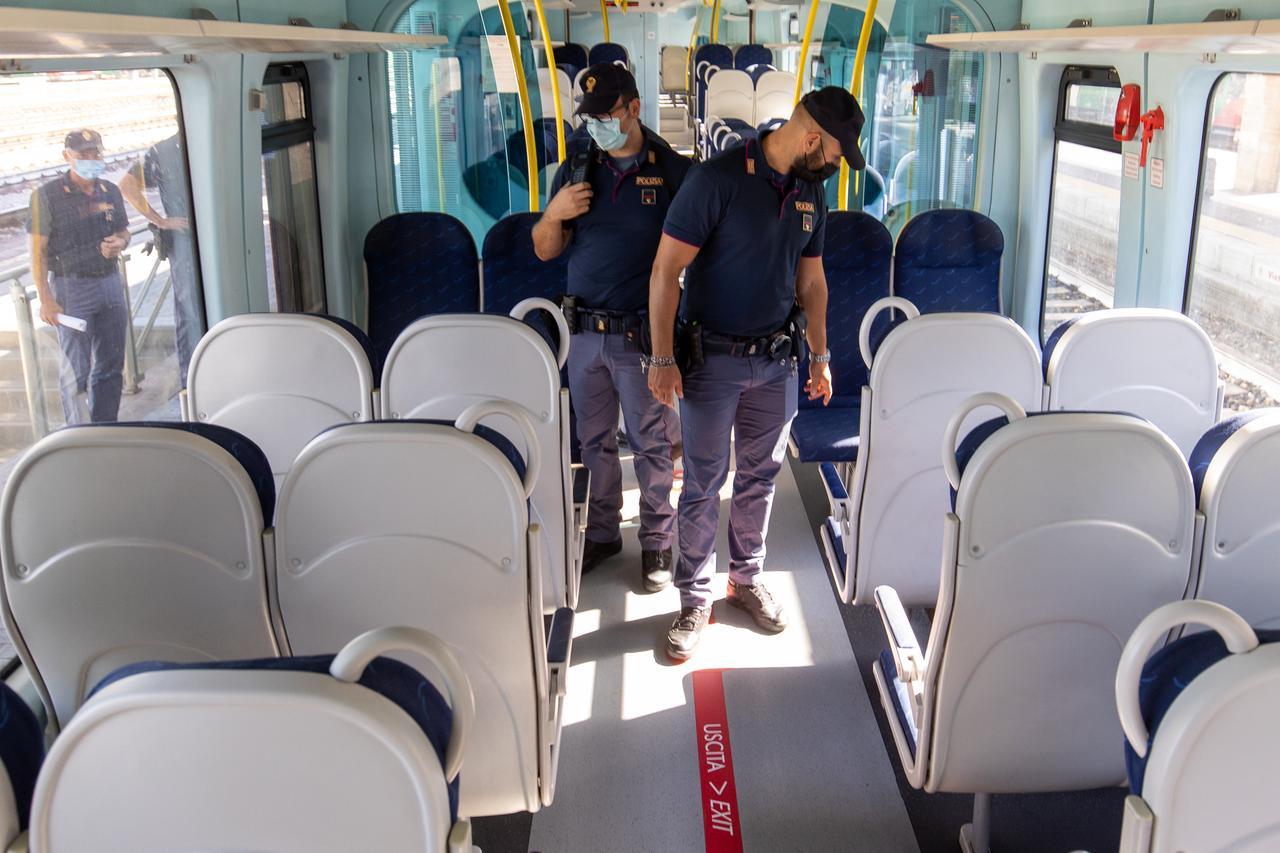 Capotreno aggredito da due ragazzini in viaggio senza biglietto sul regionale Ferrara-Bologna