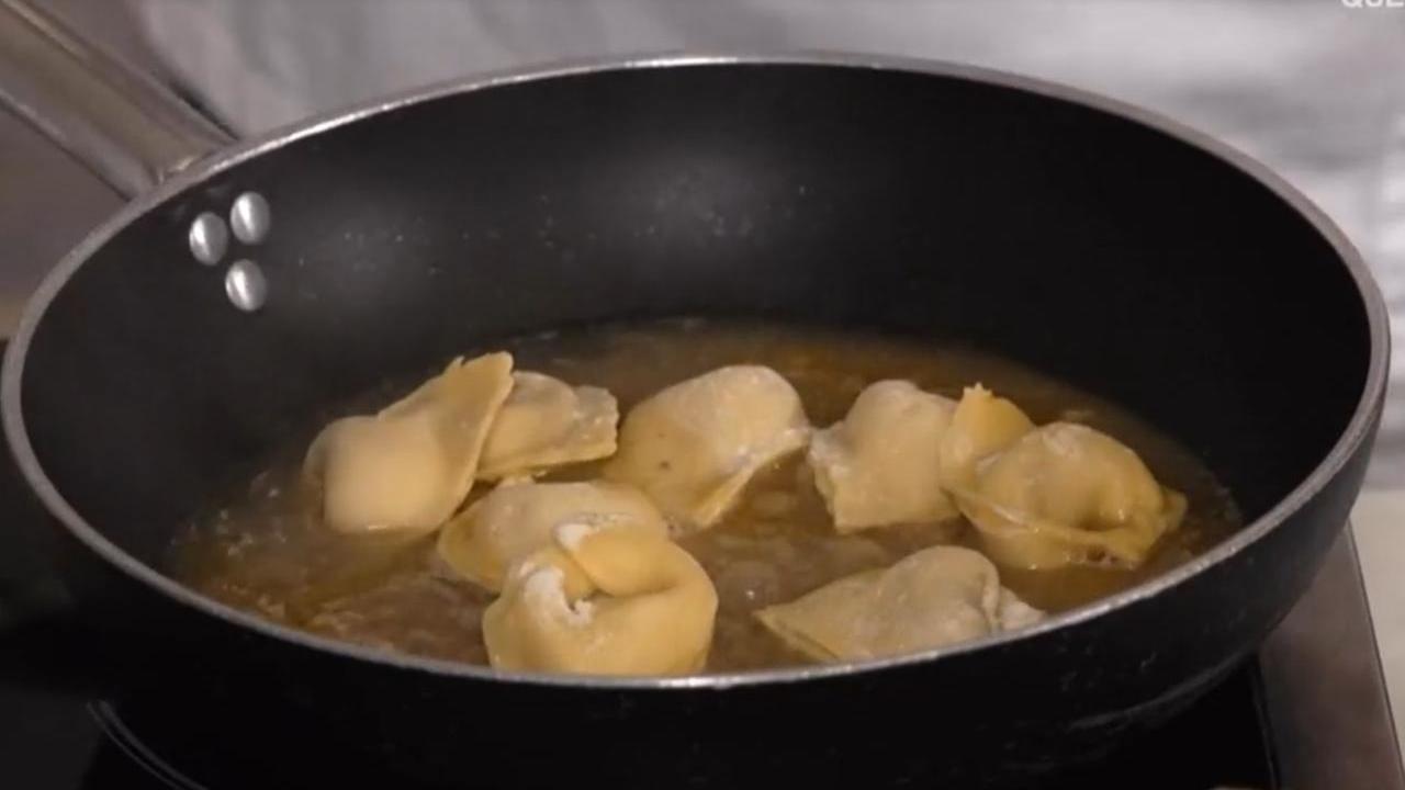 Linea Verde a Ferrara, i cappellacci “risottati” diventano un caso: «È un orrore»