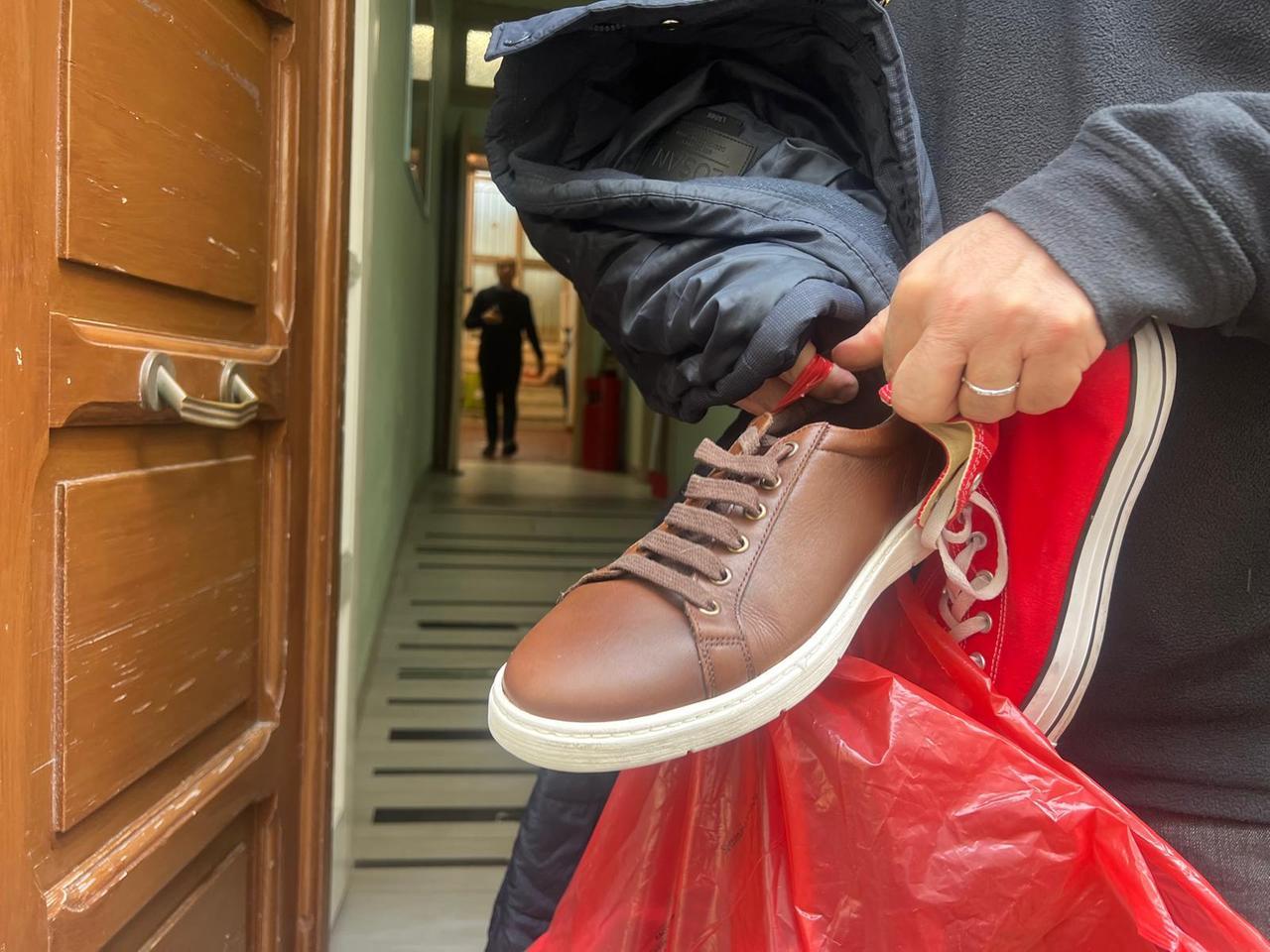 Miracolo di Natale a Sassari: più di cento paia di scarpe donate al centro diurno