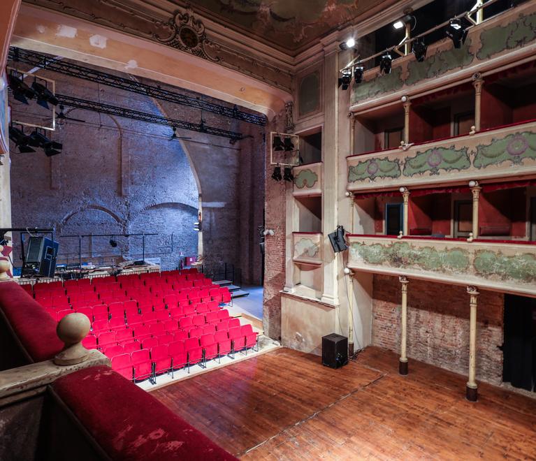 Il Teatro Sociale raccoglie fondi per riqualificare gli impianti
