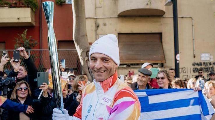 Il medico tedoforo Catello Napodano: «Ho vissuto qualcosa di magico, avrei voluto durasse un po’ di più»