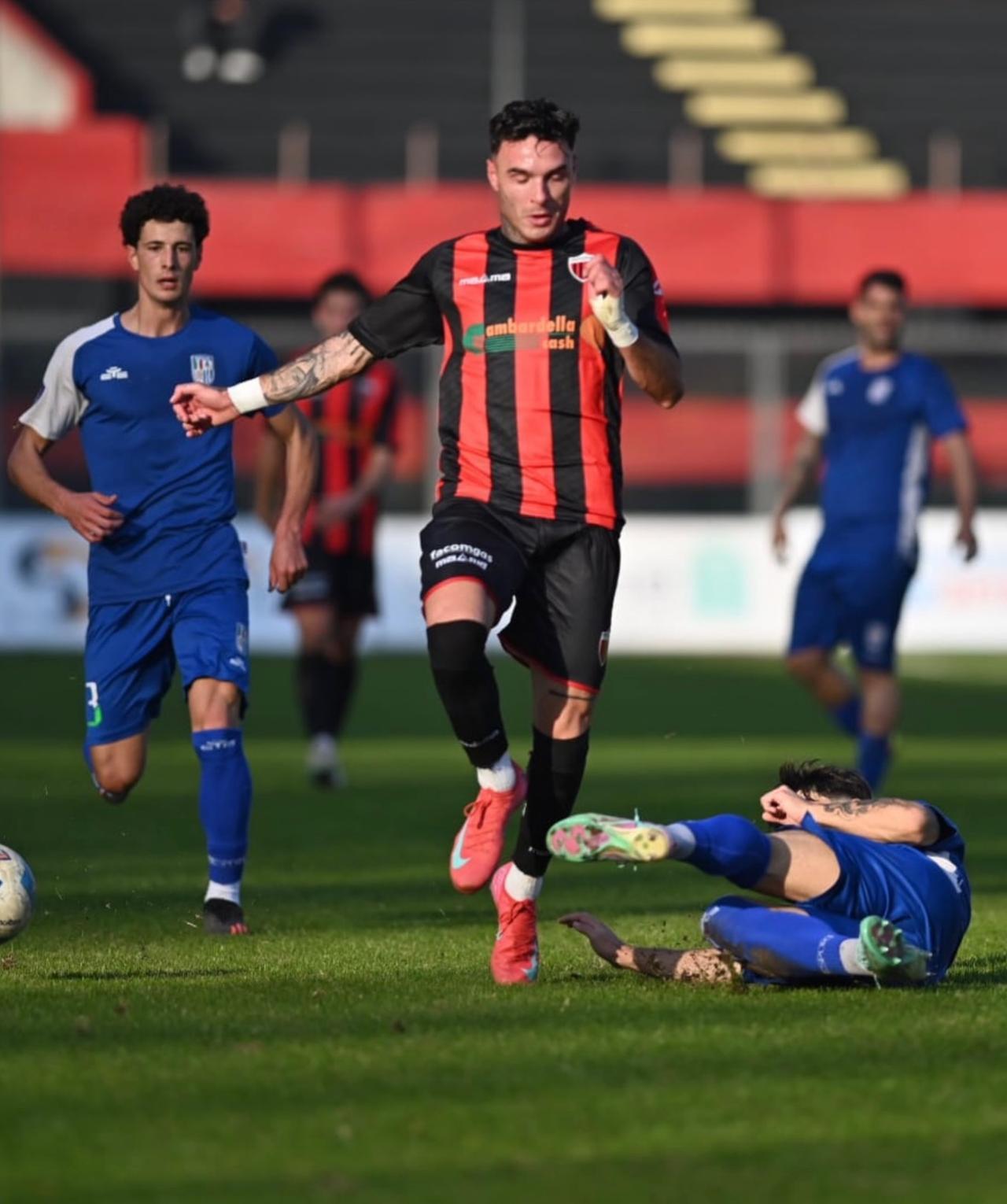 
	Una immagine di Nocerina-Monastir

