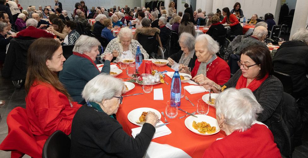 
	Il pranzo per gli anziani delle Cra

