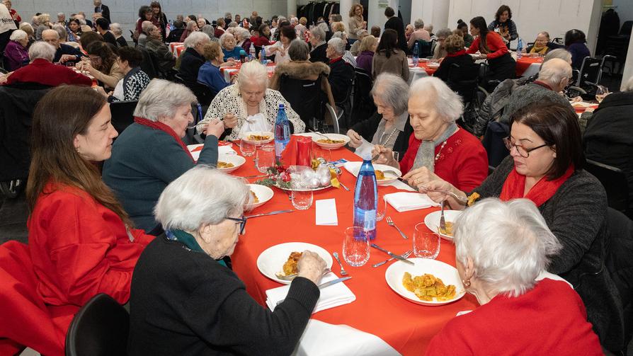 Il pranzo per gli anziani delle Cra