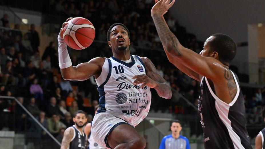 Una Dinamo eroica cade a Tortona dopo 2 supplementari