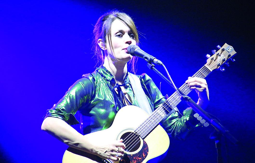 Carmen Consoli live nell’isola, i tre concerti a Cagliari – le date