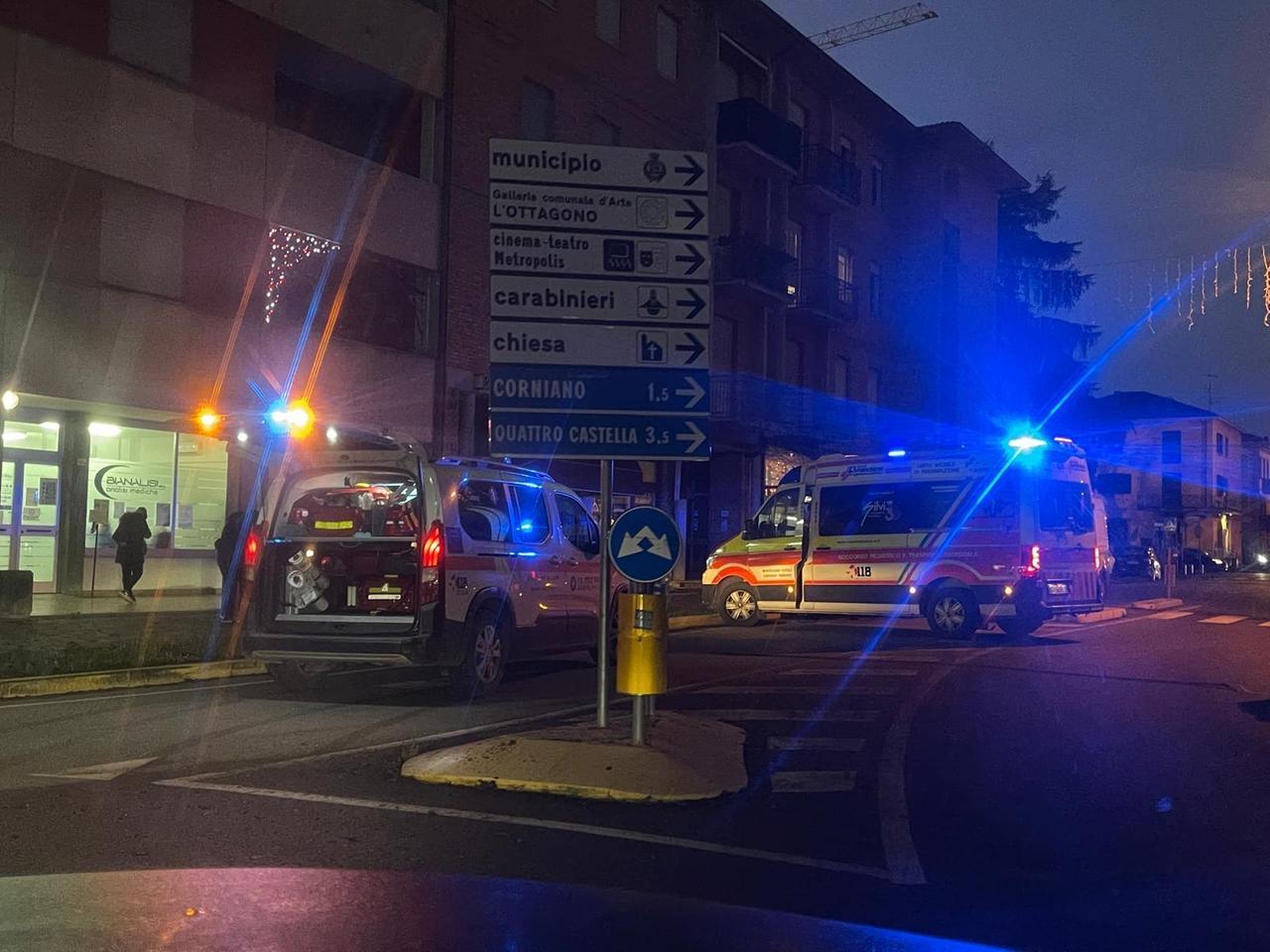 Bibbiano, anziano investito da un’auto: è gravissimo