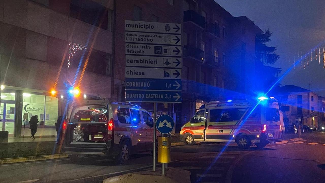 Bibbiano, anziano investito da un’auto: è gravissimo