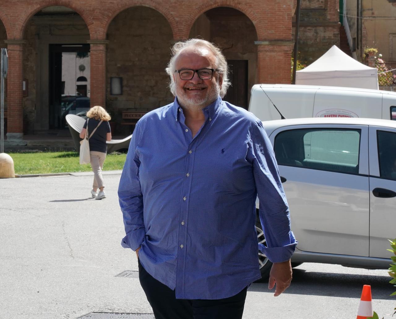 Addio a Corrado Guidi, ex sindaco di Bientina: il malore in casa e la corsa disperata in ospedale. Aveva 58 anni