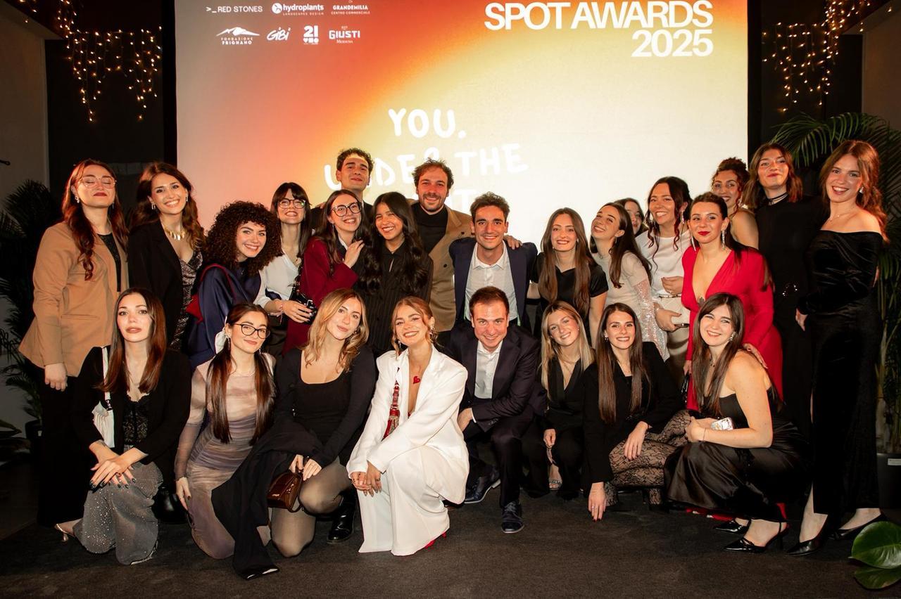 
	Il team di SPOT Italia

