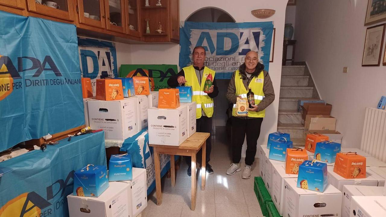 Pacchi alimentari e sorrisi per aiutare 40 famiglie in difficoltà