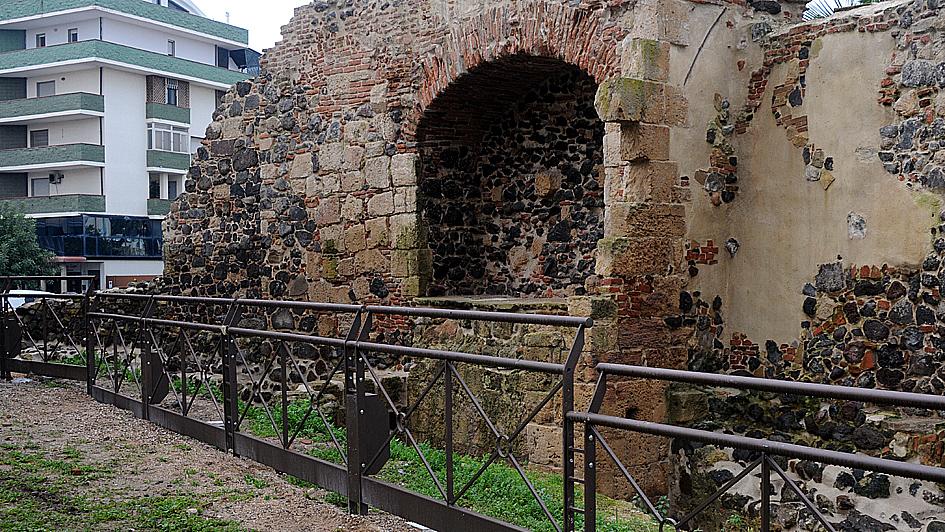 La Regione finanzia il recupero delle mura medievali