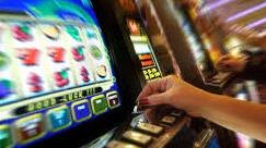 Gioco d’azzardo, lite infinita dopo la maxi sanzione a Cento