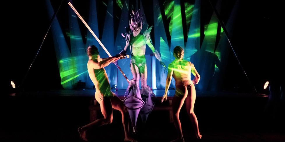 Éveil, favola acrobatica a Ferrara: Les Farfadais in scena all’Abbado