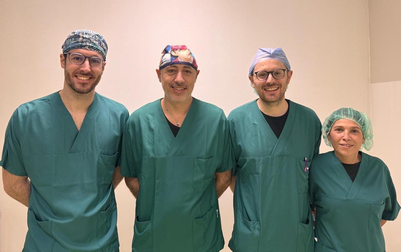 Protesi in titanio di astragalo e tibia: primo intervento eseguito in Sardegna