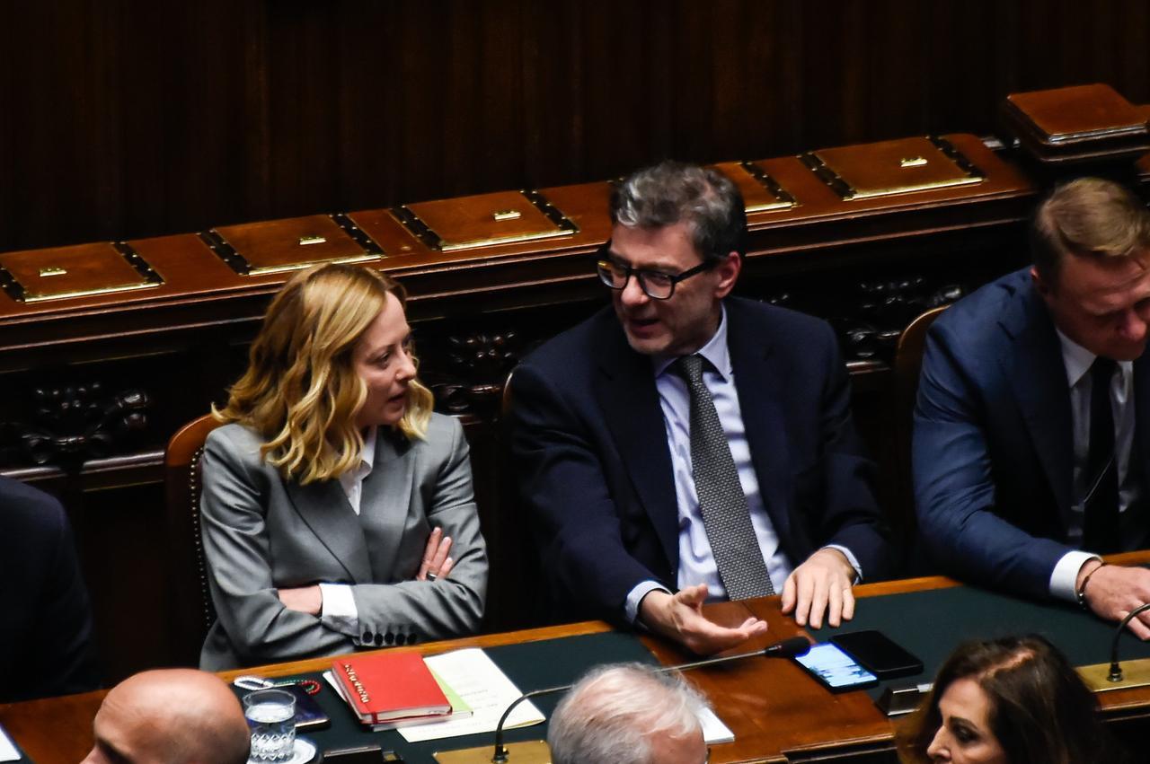 Stretta sulle pensioni anticipate e sul riscatto di laurea, tutte le novità in Manovra