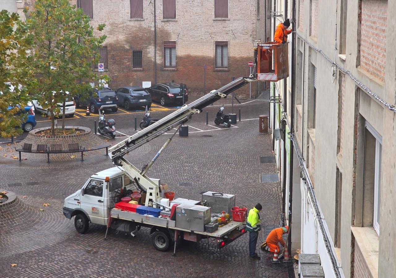 Videosorvegliaza in piazza Cortevecchia a Ferrara