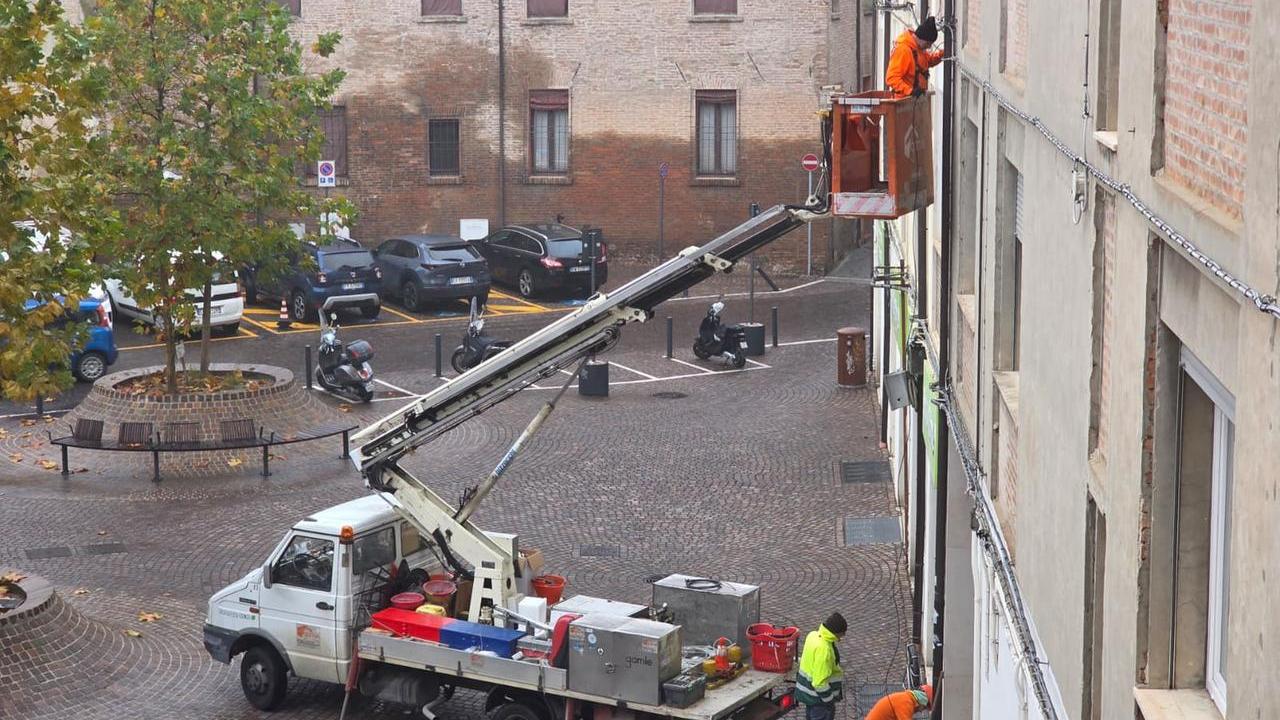 Videosorvegliaza in piazza Cortevecchia a Ferrara