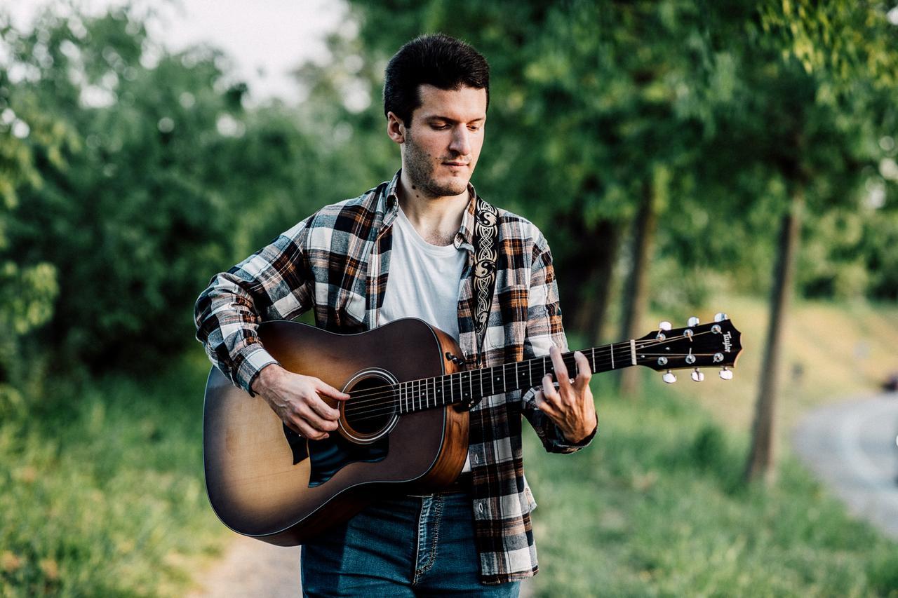 “Let go.”, il ferrarese Jack in a Song torna con un album liberatorio