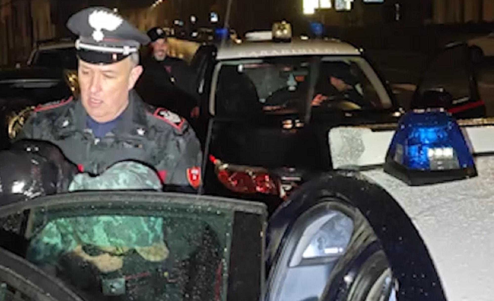 Uno degli arresti dei carabinieri